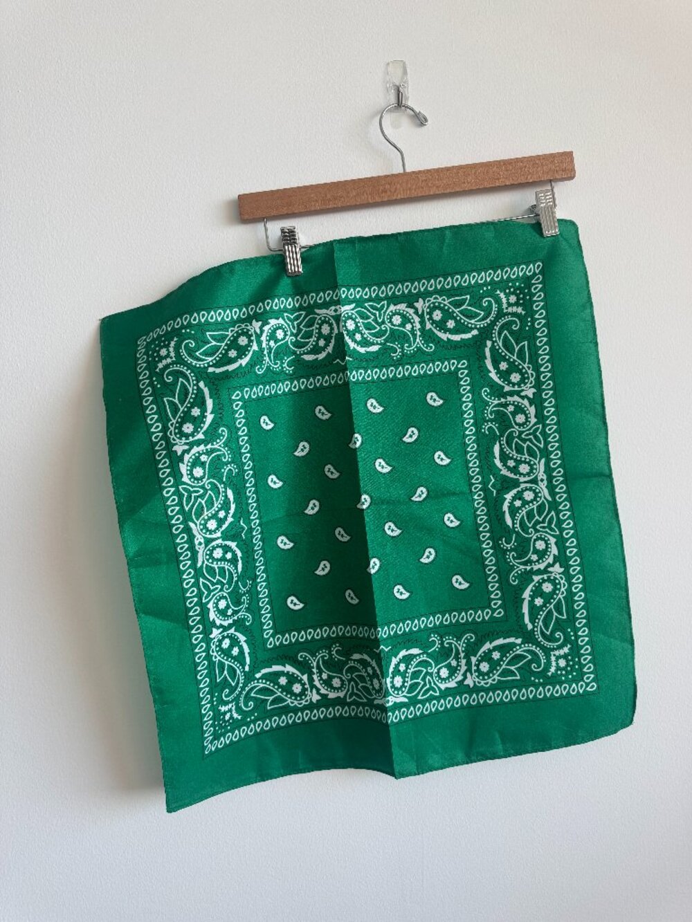 EMERALD CITY GREEN BANDANA